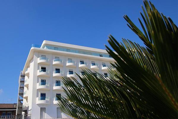 Hotel Ghibli Civitanova Marche
